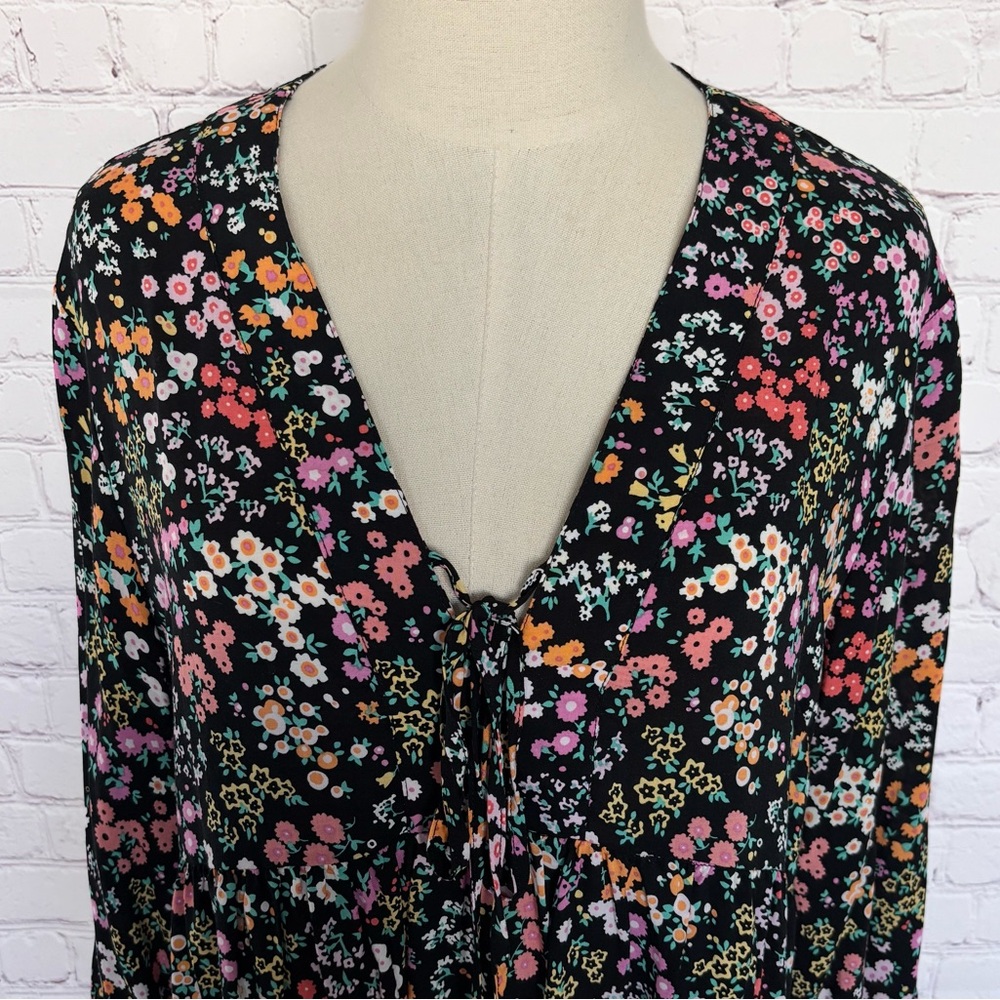 CHRISTIAN SIRIANO Boho 3/4 Sleeve Floral Tunic Top--EUC--M - Picture 2 of 16